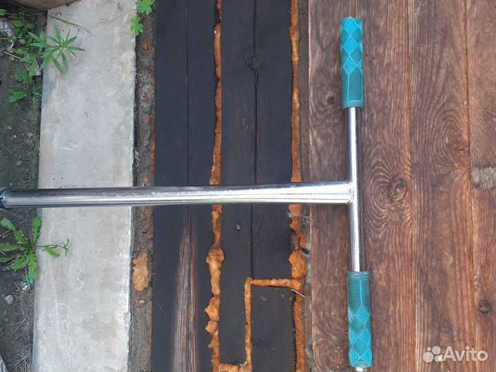 Продаю руль этик тртанон, сплав сталь,цвет серебр