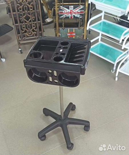 Парикмахерское кресло