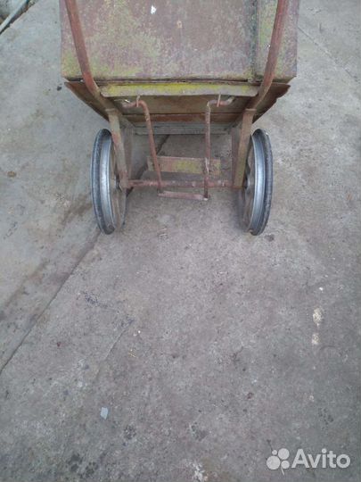 Тачка садовая