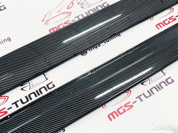 Лезвия порогов BMW 5 G30 M-Performance Под карбон