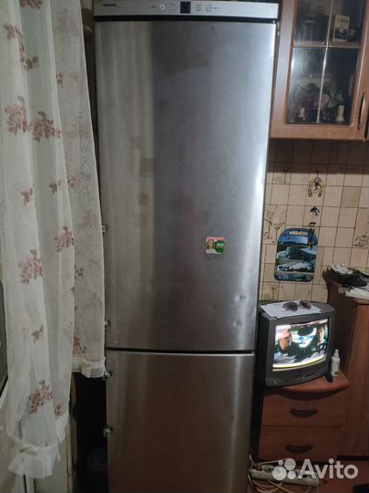 Холодильник на запчасти