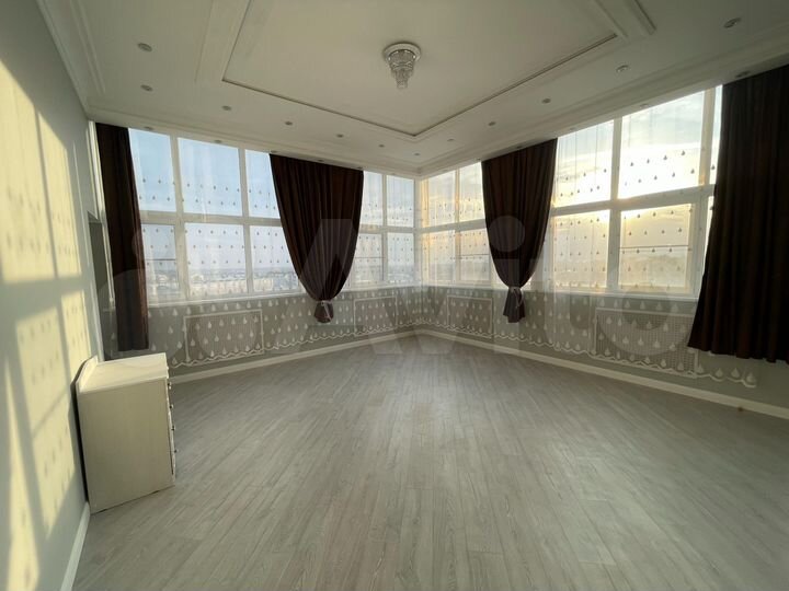 2-к. квартира, 146,6 м², 17/17 эт.