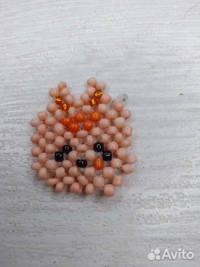 Маленькие фигурки из бисера