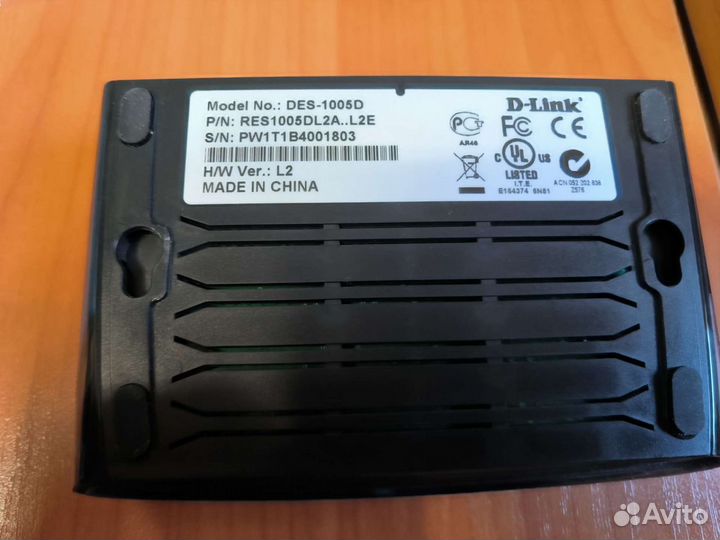 Коммутатор D-Link DES-1005D