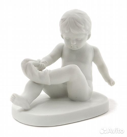 Фарфоровая фигура 