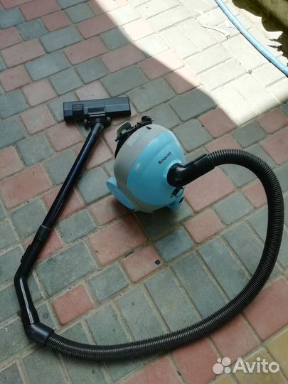 Пылесос Еlenberg VC-2004