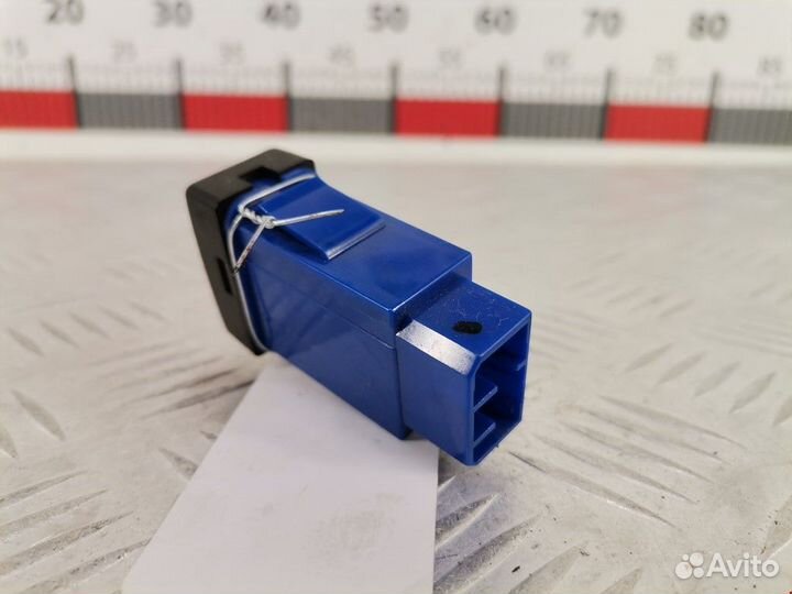 Кнопка корректора фар Mazda 323 BA 1998 BJ3D666F0