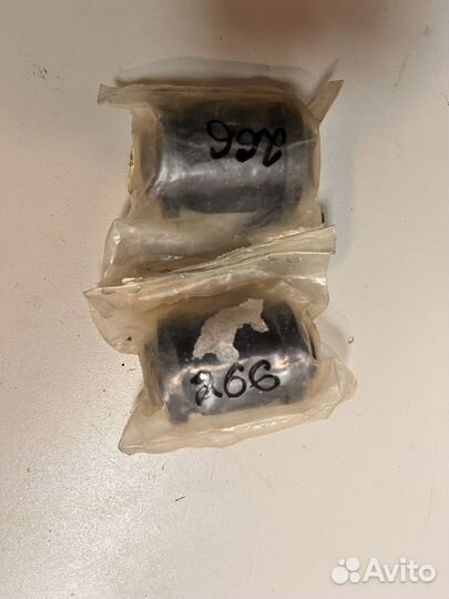 Сайлентблок рычага toyota yaris 99-05 пер.подв