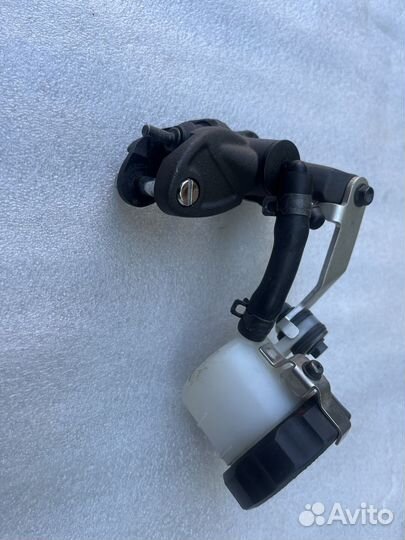 Машинка тормозная с бачком cbr 1000rr 08-16