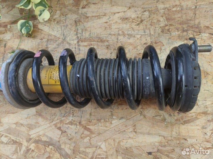 Стойка подвески задняя левая Subaru Legacy BL5