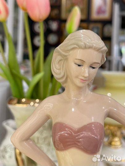 Статуэтки фарфоровые. Леонардо. Англия. Винтаж