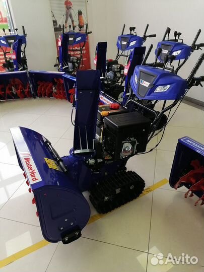 Снегоуборщик MasterYard MV 26530 RET гусеничный