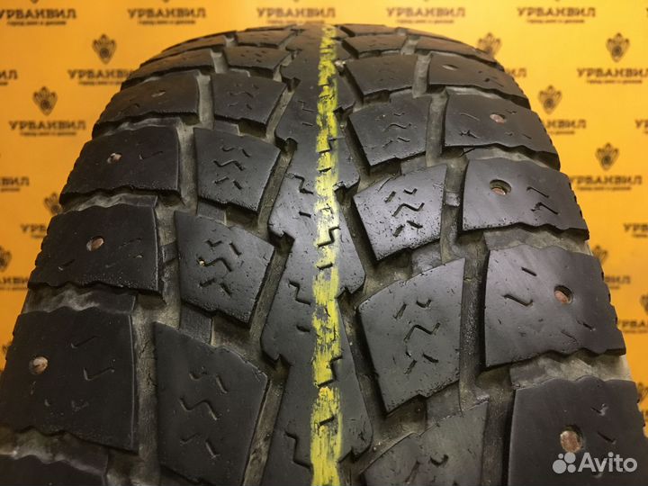 Kumho Power Grip KC11 215/70 R15 109Q