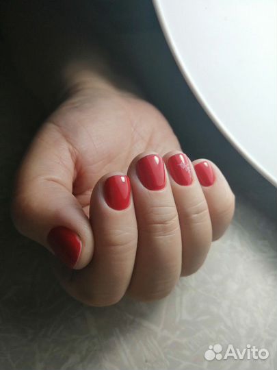 Маникюр, покрытие гель-лаком, наращивание ногтей