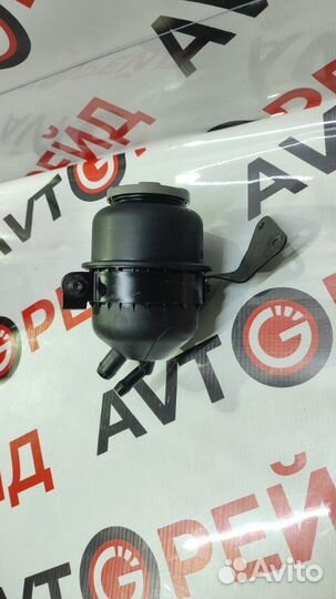 Бачок гидроусилителя Audi Q5 8R cdnc 06.07.2009