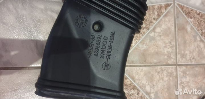 Патрубок воздуховода (оригинал)