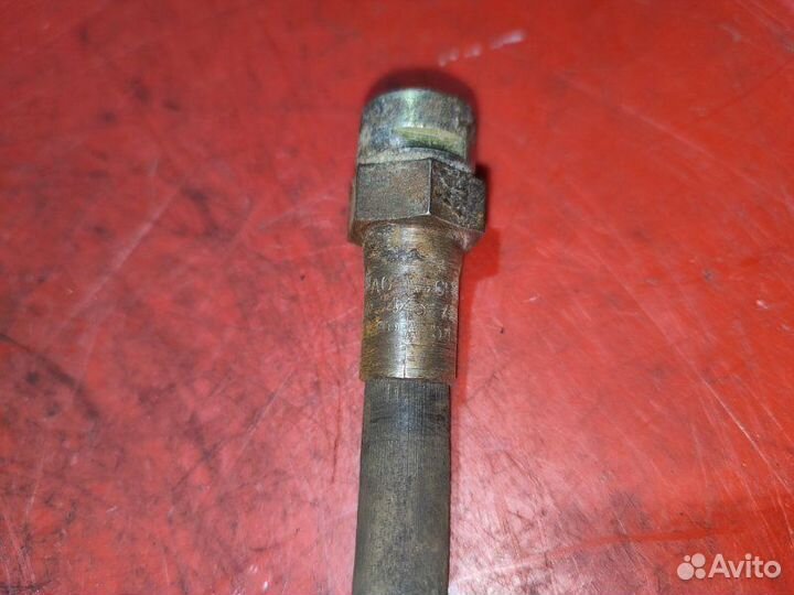 Шланг трубка сцепления Audi A6 C4 седан 2.0 1995