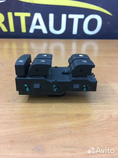 Блок управления стеклоподъемниками Chevrolet Cruze