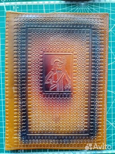 Кожаная обложка для книг