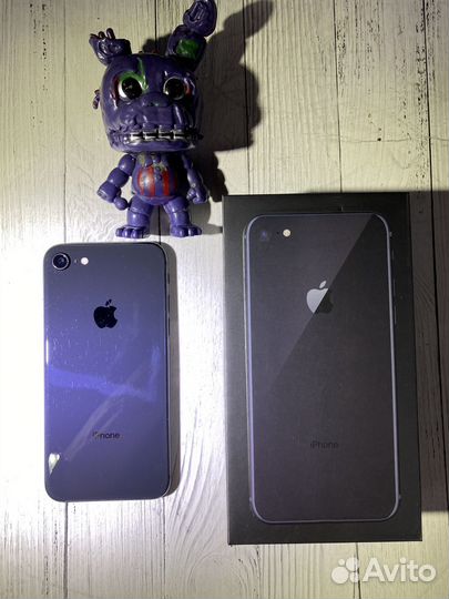 iPhone 8, 64 ГБ