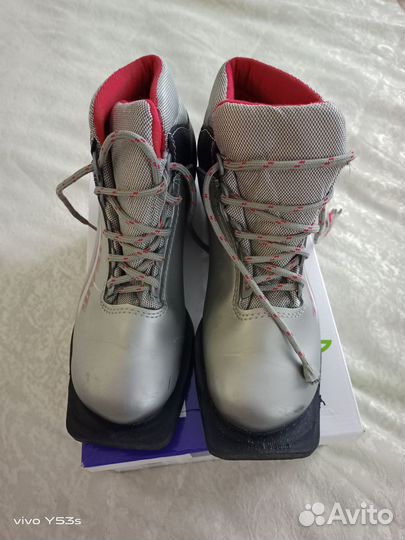 Лыжные ботинки утеплённые размер 36