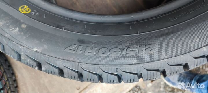 Viatti Brina Nordico V-522 215/50 R17