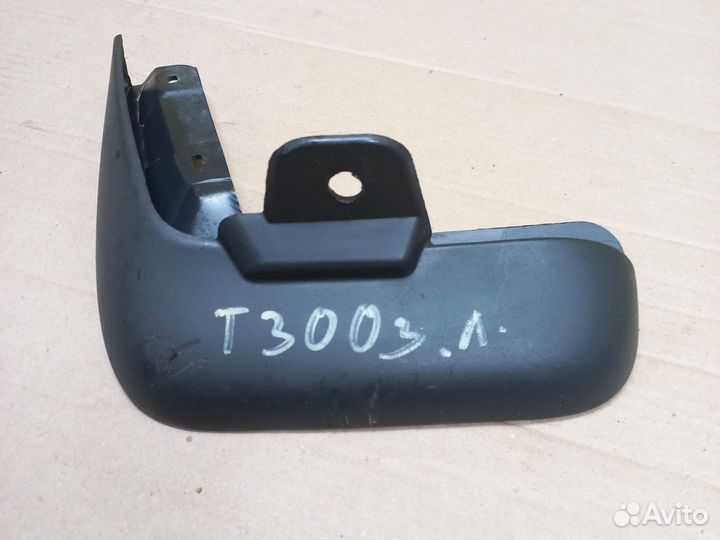 Брызговик задний левый Chevrolet Aveo T300 седан