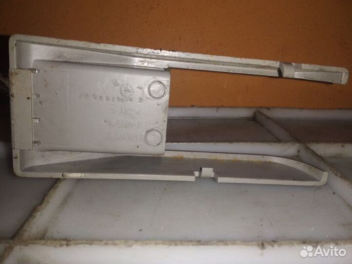 Заглушка крепления сиденья Mercedes R-Class W251