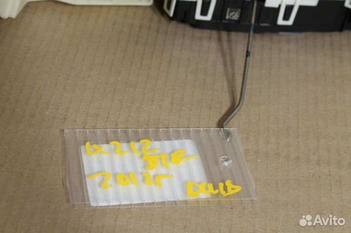 Замок двери передней правой Mercedes E-klasse W212