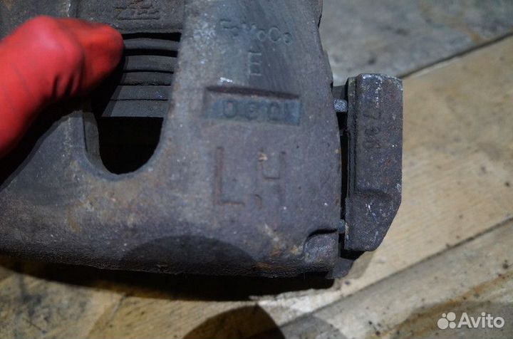 Суппорт тормозной передний Mazda 3