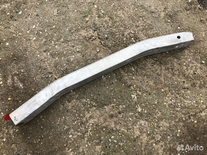 Усилитель бампера переднего Nissan Murano z50