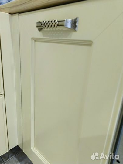 Кухонный гарнитур массив