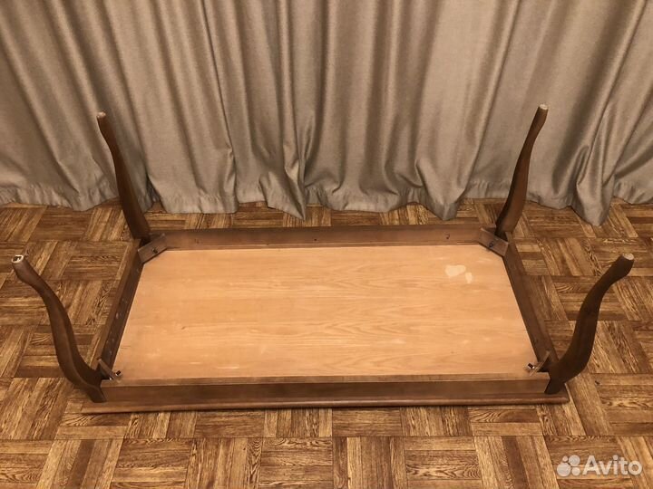 Стол, столик журнальный. Дерево. Импорт в СССР