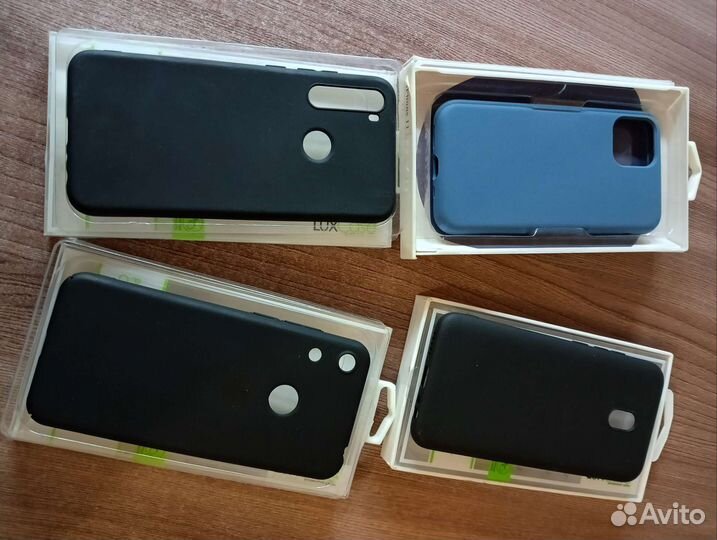 Чехлы на телефон