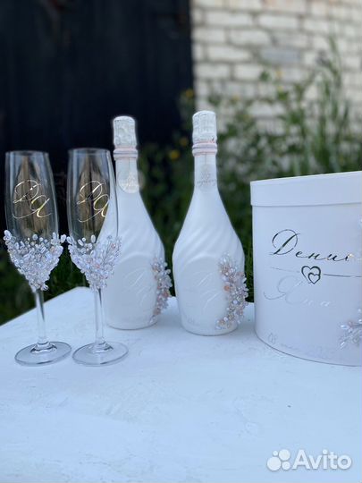 Свадебные бокалы, казна, свадебный набор