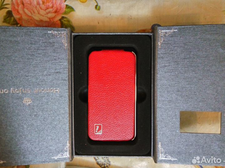 Чехол на iPhone 4/4s эксклюзив