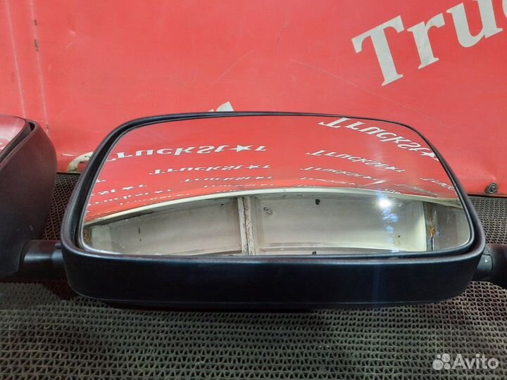 Зеркало заднего вида боковое левое