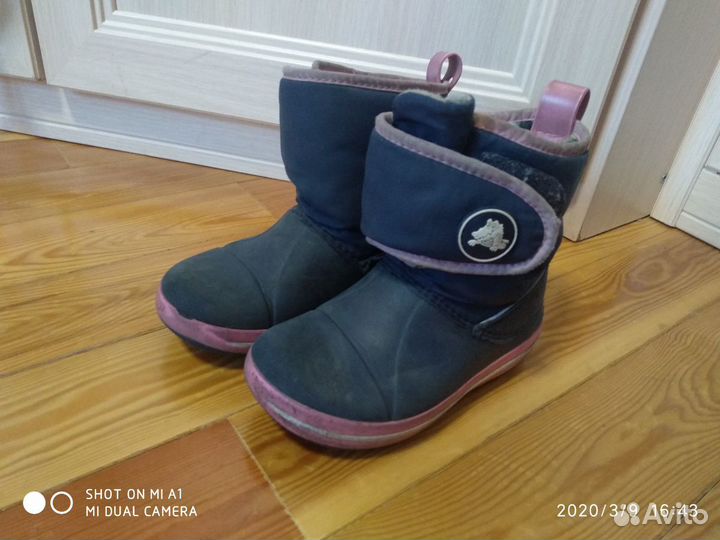 Crocs