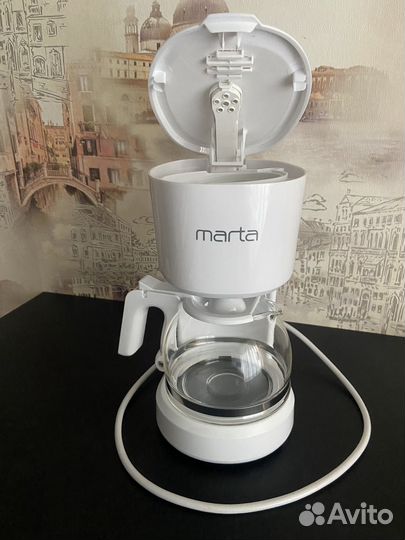 Кофеварка новая капельная Marta