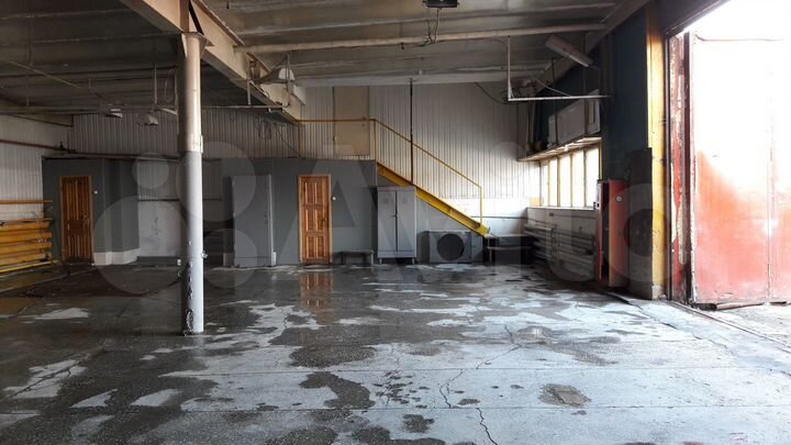 Склад, 300 м²
