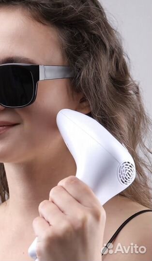 Фотоэпилятор лазерный для удаления волос новый