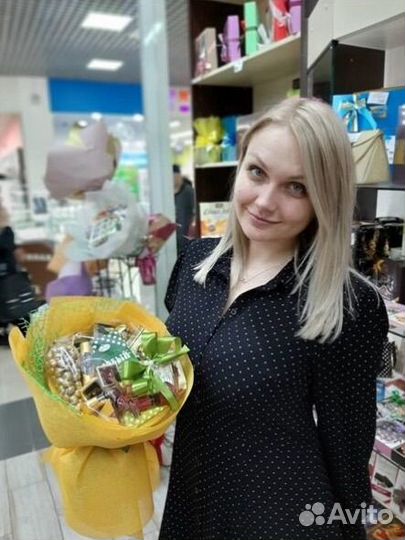 Продавец консультант ТЦ Город Долгопрудный