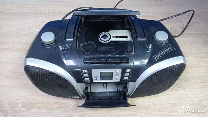 Радио / Магнитофон кассетный, диск, usb