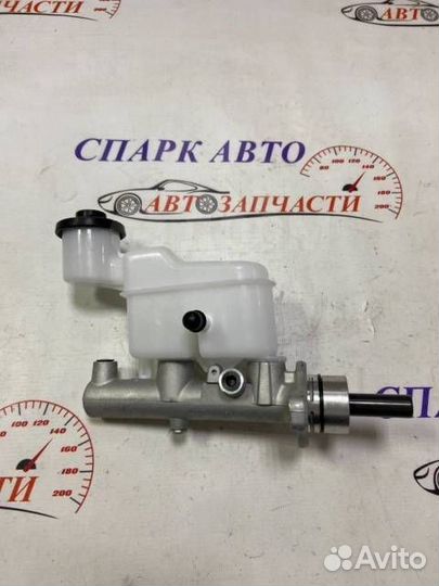 Главный тормозной цилиндр Toyota 47201-0K040 в Хаб