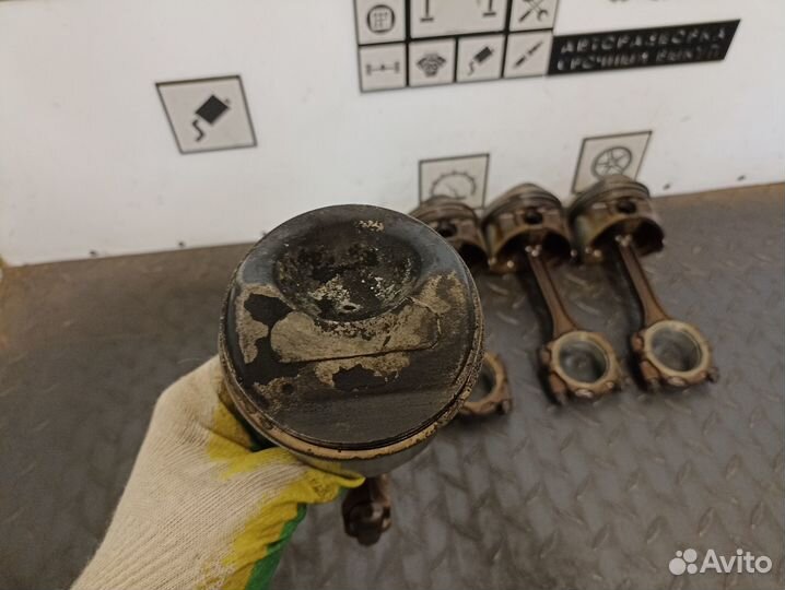 Поршень с шатуном для Mitsubishi Space Wagon N8,N9