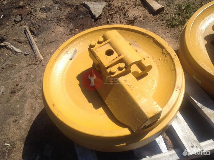 Колесо направляющее Hitachi ZX130LCN