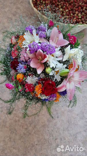 Розы,лилии букеты