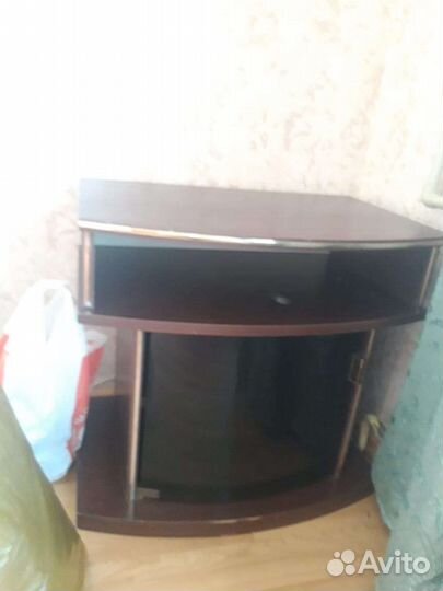 Тумба под телевизор
