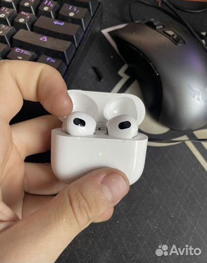 AirPods 3