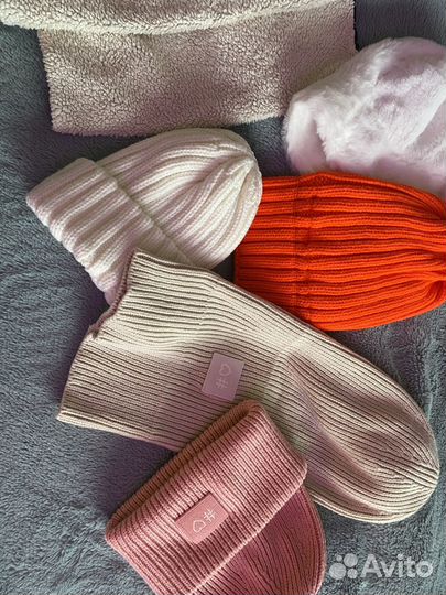 Шапки и снуд пакетом женские